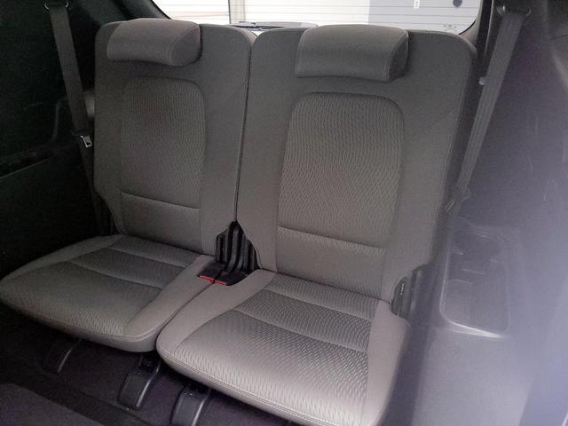Photo of 2018 White Hyundai SANTA FE