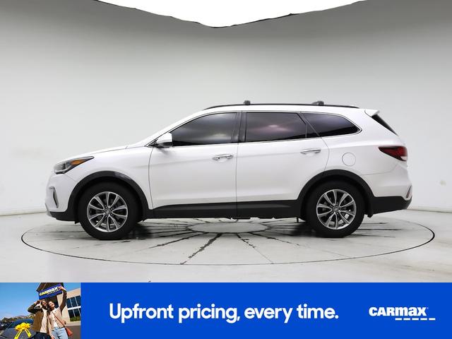 Photo of 2018 White Hyundai SANTA FE