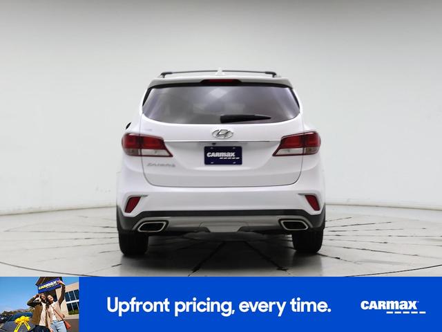 Photo of 2018 White Hyundai SANTA FE
