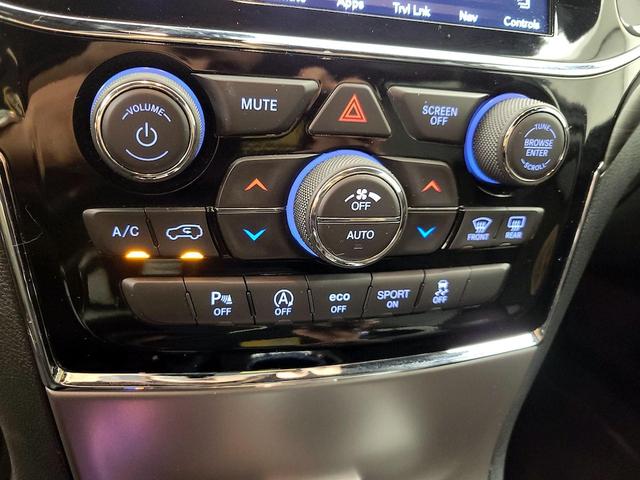 Photo of 2020 Black Jeep Grand Cherokee