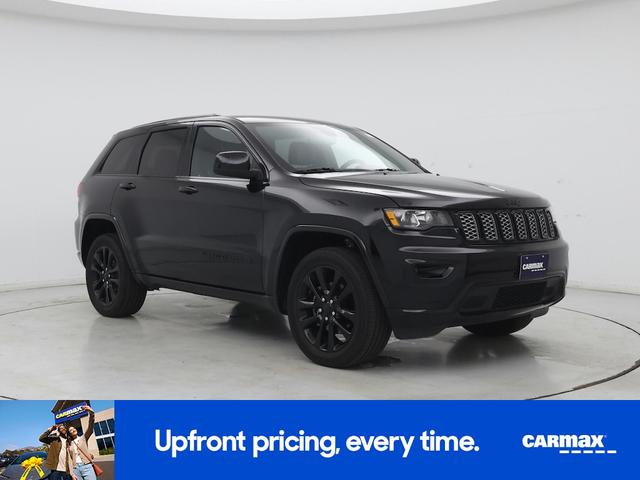 Photo of 2020 Black Jeep Grand Cherokee