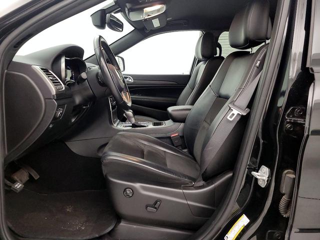 Photo of 2020 Black Jeep Grand Cherokee