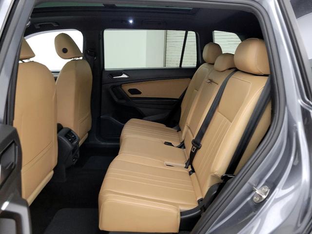 Photo of 2022 Gray Volkswagen Tiguan