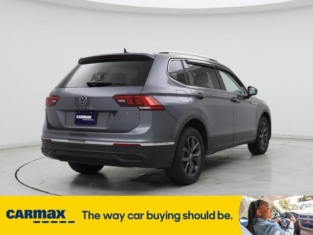 Photo of 2022 Gray Volkswagen Tiguan