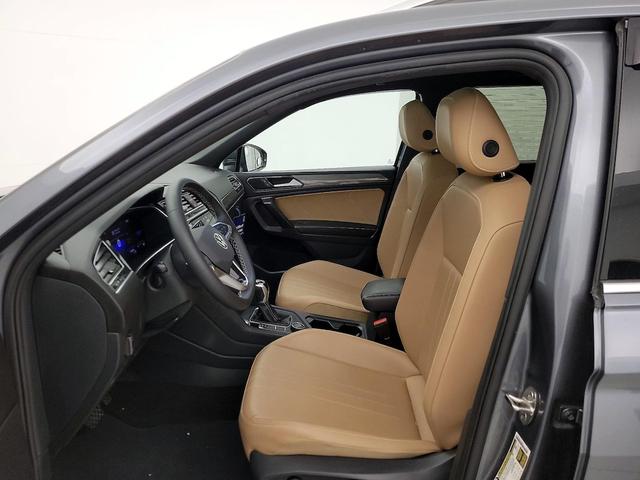 Photo of 2022 Gray Volkswagen Tiguan