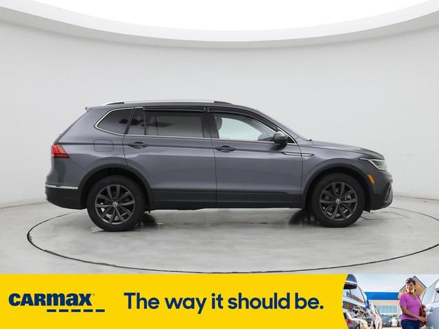 Photo of 2022 Gray Volkswagen Tiguan