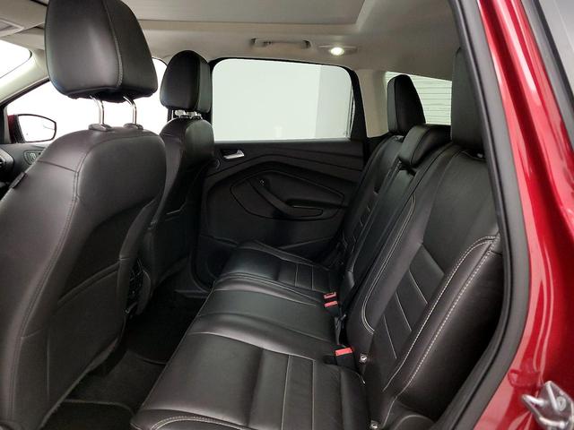 Photo of 2016 Red Ford Escape