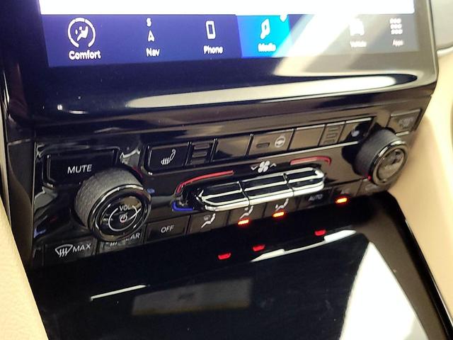 Photo of 2023 Purple Jeep Grand Cherokee L