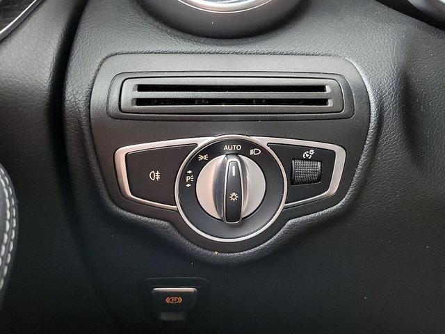 Photo of 2021 Gray Mercedes-Benz GLC 300
