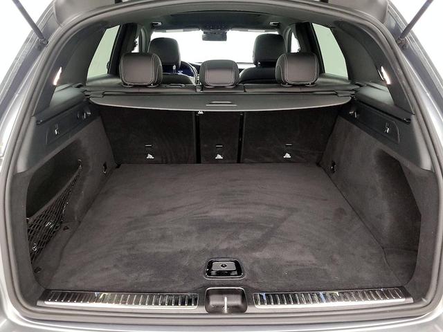 Photo of 2021 Gray Mercedes-Benz GLC 300