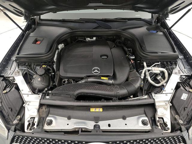 Photo of 2021 Gray Mercedes-Benz GLC 300