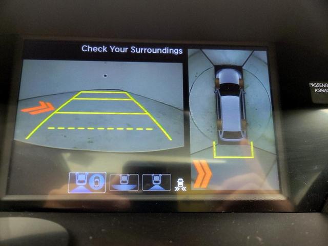 Photo of 2017 Black Acura MDX
