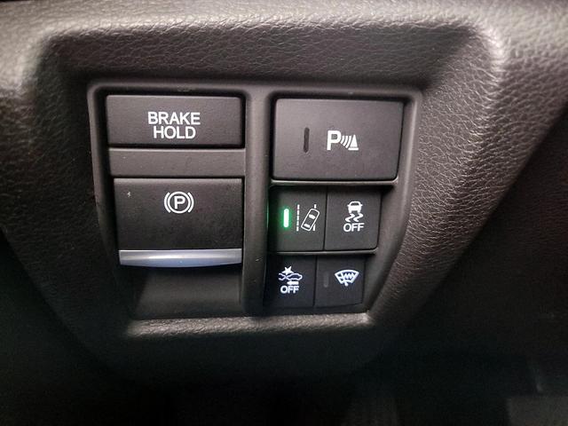 Photo of 2017 Black Acura MDX