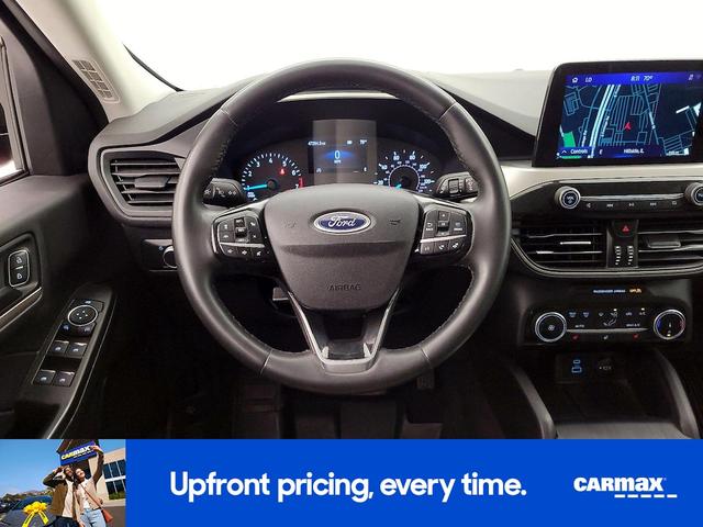 Photo of 2022 Red Ford Escape