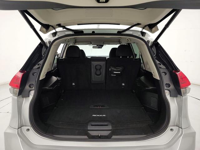Photo of 2019 Silver Nissan Rogue