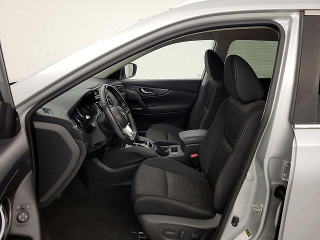 Photo of 2019 Silver Nissan Rogue
