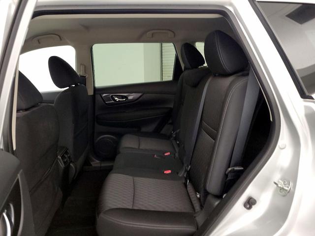 Photo of 2019 Silver Nissan Rogue