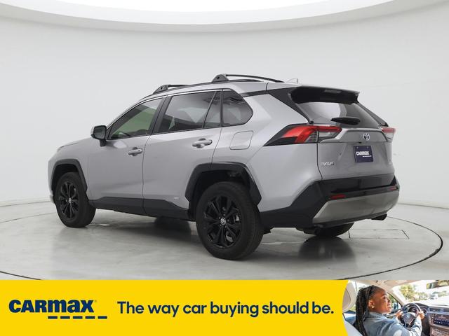 Photo of 2022 Silver Toyota RAV4 Hybrid