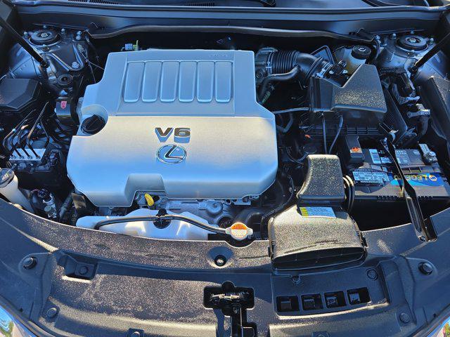 Photo of 2016 Nebula Gray Pearl Lexus ES 350