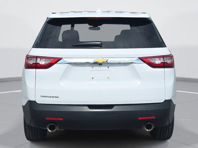 Photo of 2021 Summit White Chevrolet Traverse