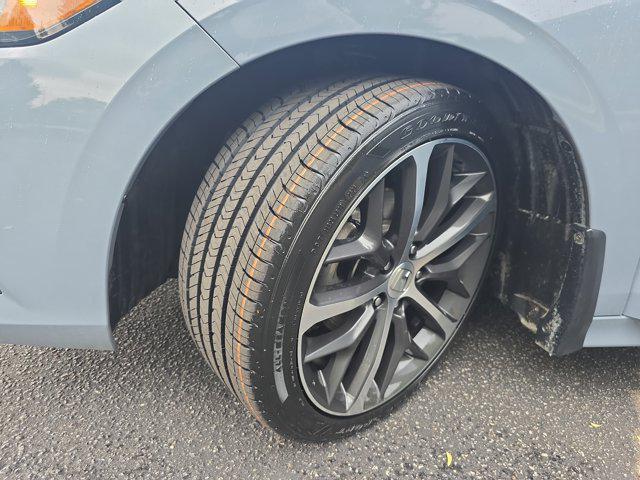 Photo of 2023 Sonic Gray Pearl Honda Civic