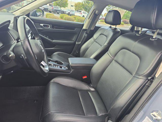 Photo of 2023 Sonic Gray Pearl Honda Civic