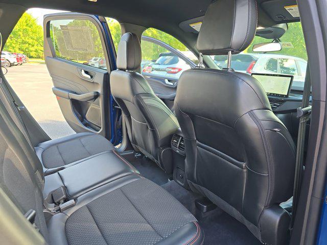 Photo of 2023 ATLAS BLUE METALLIC Ford Escape