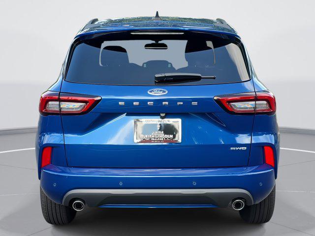 Photo of 2023 ATLAS BLUE METALLIC Ford Escape
