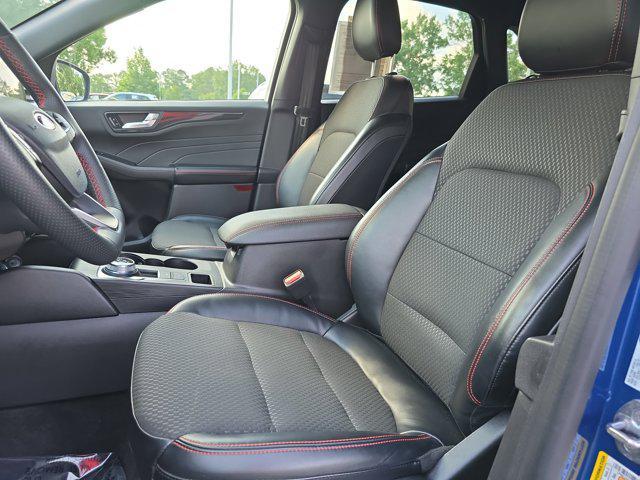 Photo of 2023 ATLAS BLUE METALLIC Ford Escape