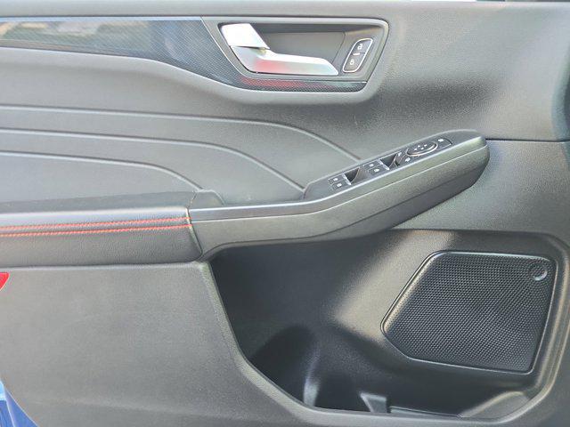 Photo of 2023 ATLAS BLUE METALLIC Ford Escape