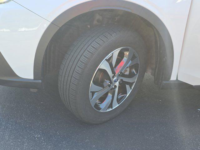 Photo of 2020 Crystal White Pearl Subaru Outback