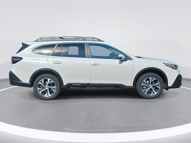Photo of 2020 Crystal White Pearl Subaru Outback