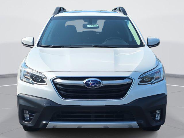 Photo of 2020 Crystal White Pearl Subaru Outback