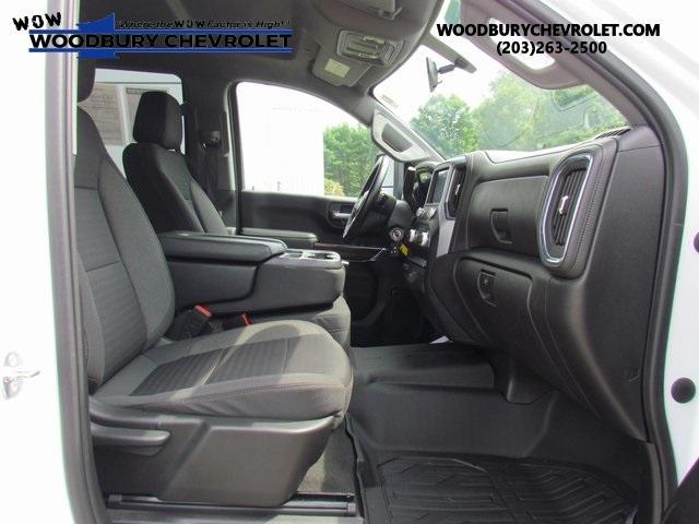 Photo of 2023 Summit White GMC Sierra 2500