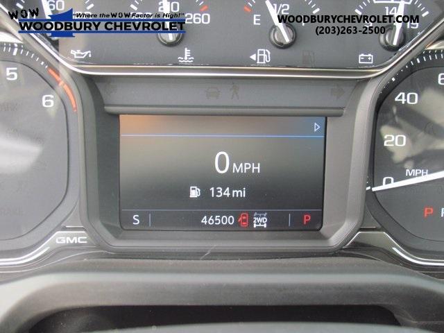 Photo of 2023 Summit White GMC Sierra 2500