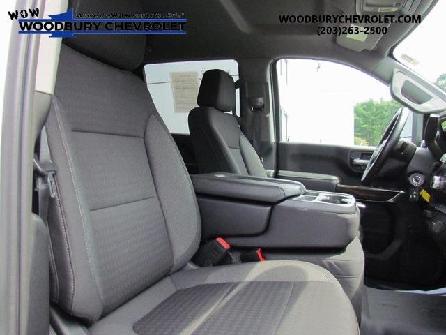 Photo of 2023 Summit White GMC Sierra 2500