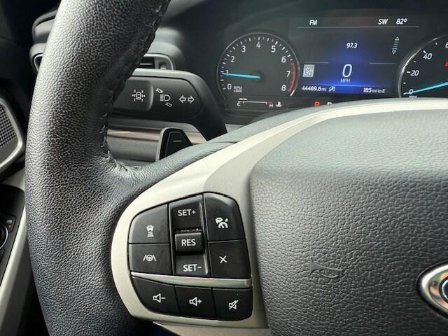 Photo of 2021 Gray Ford Explorer