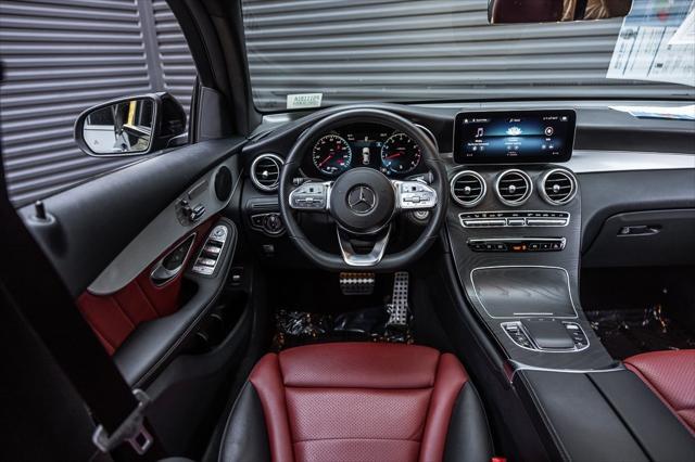 Photo of 2021 Black Mercedes-Benz GLC 300