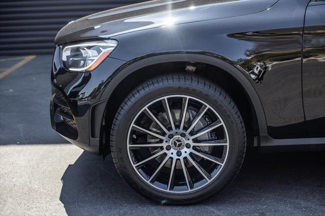 Photo of 2021 Black Mercedes-Benz GLC 300