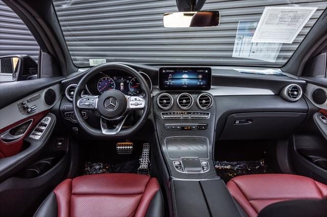 Photo of 2021 Black Mercedes-Benz GLC 300