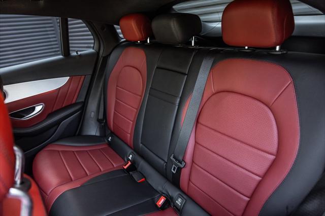 Photo of 2021 Black Mercedes-Benz GLC 300