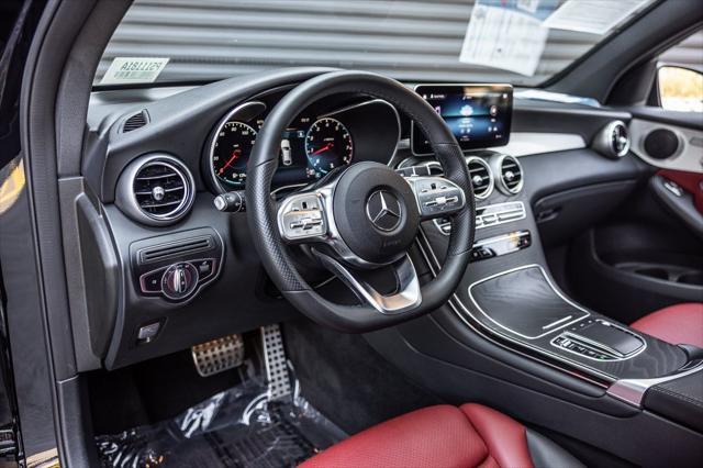 Photo of 2021 Black Mercedes-Benz GLC 300