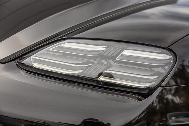 Photo of 2025 Black Porsche Macan