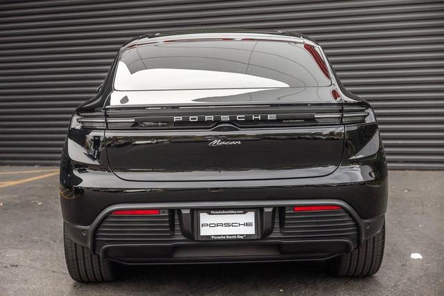 Photo of 2025 Black Porsche Macan