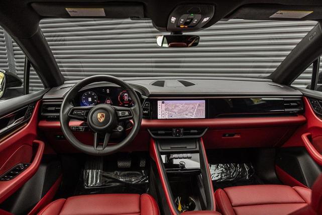 Photo of 2025 Black Porsche Macan