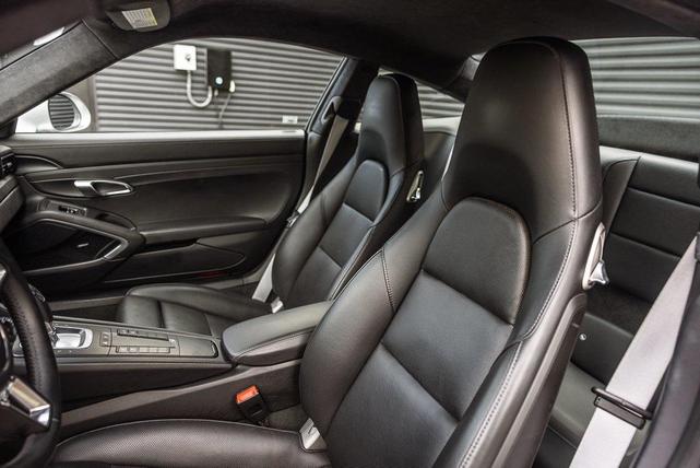 Photo of 2019 GT Silver Metallic Porsche 911
