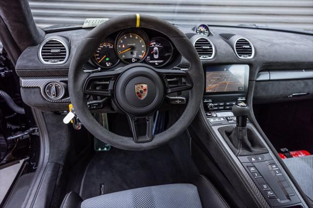Photo of 2024 Black Porsche 718 Spyder