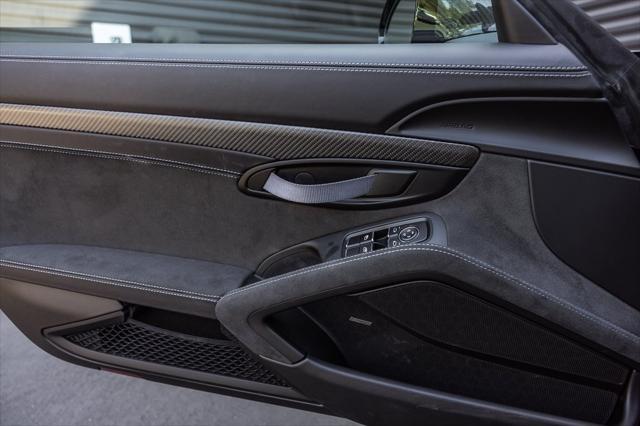 Photo of 2024 Black Porsche 718 Spyder