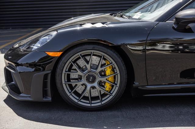 Photo of 2024 Black Porsche 718 Spyder