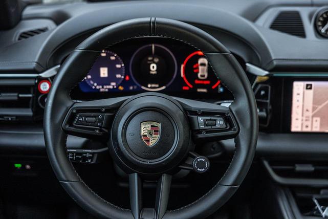 Photo of 2024 Copper Porsche Macan